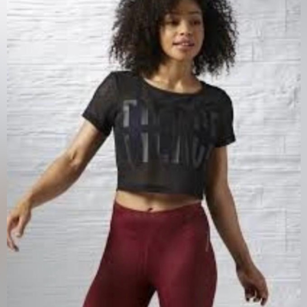 Reebok - Cropped Mesh Tee
